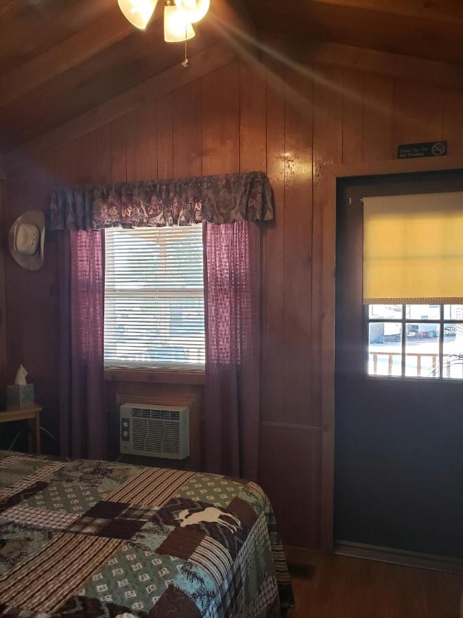Stampede Rv B&B 图姆斯顿 外观 照片